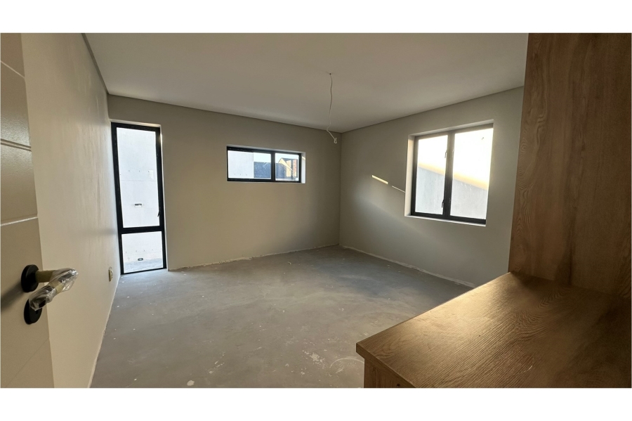 3 Bedroom Property for Sale in Lemoenkloof Western Cape